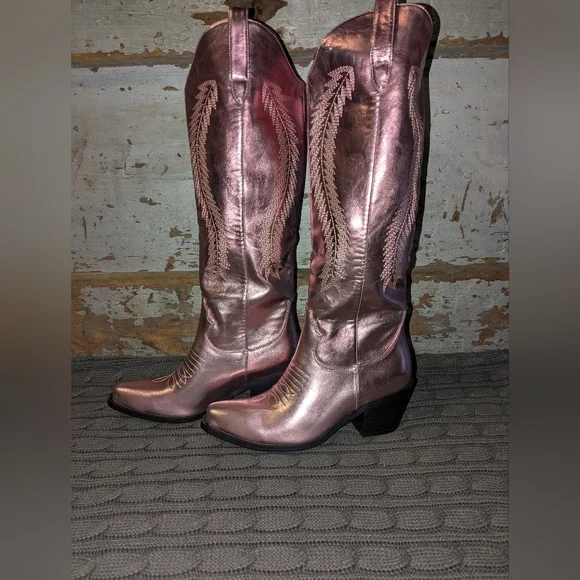 Women's Pink Metallic Cowboy Boots Size 8 - Picture 3 of 8